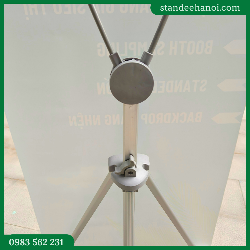 Standee X mỹ thuật, giá chữ X mỹ thuật