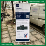 Giá cuốn nhôm - Standee cuốn nhôm