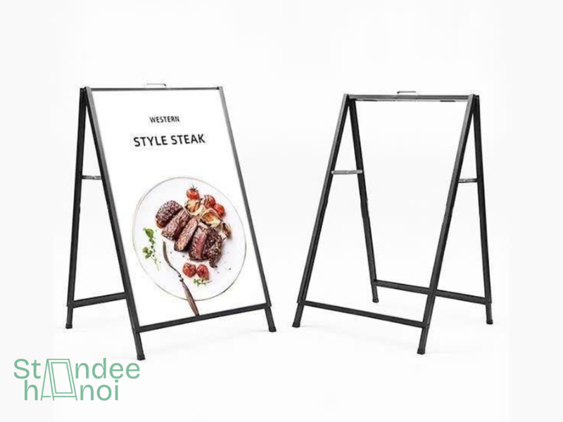 5 khác biệt giữa standee chữ A 2 mặt và standee chữ A 3 chân